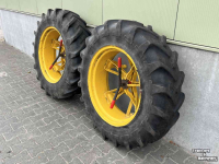 Overige wielen, banden, velgen en toebehoren Molcon Dubbellucht Molcon 5-ster 12.4R28 naast 15.5x25