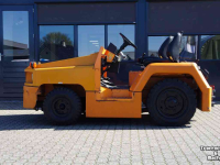 Overige transport- en industriemachines en toebehoren Nissan FV02 pushback truck