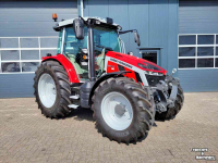 Traktoren Massey Ferguson 5S135 Dyna-4 Exclusive