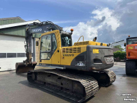Rupskraan / Graafmachine op rupsen Volvo EC180BLC
