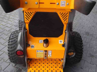 Shovel / Wiellader / Kniklader Giant SK25D Skidsteer