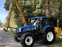 Tractor / Trekker New Holland Tsa 135 met herder mbk512ls