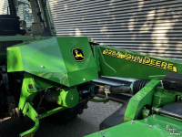 Maaier John Deere 328A