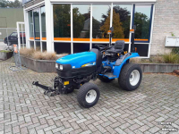 Traktoren New Holland TC24 D