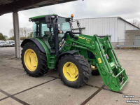 Tractor / Trekker John Deere 5115R