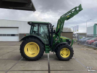 Tractor / Trekker John Deere 5115R