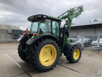 Tractor / Trekker John Deere 5115R