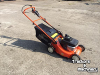 Duw-maaier / Loopmaaier Kubota W721