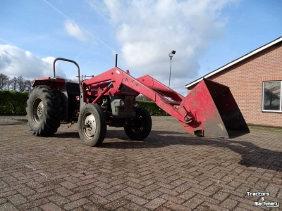 Tractor / Trekker Massey Ferguson 135