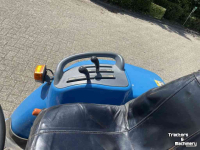Compact tractor New Holland TC27D
