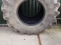 Wielen, Banden, Velgen & Afstandsringen Trelleborg 900/60R32 TM2000
