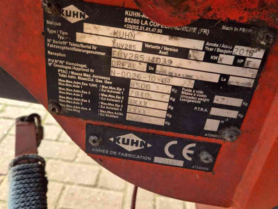Voermengwagen Kuhn Profile Crossmix 18.2 CS