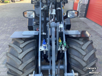Shovel / Wiellader / Kniklader Giant Giant G2700 HD+