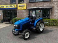 Traktoren New Holland TC27D