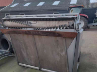 Voeruitkuilbak Sieplo M B 2500 mengdoseerbak verticaal Manitou aansluiting