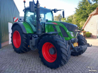 Tractor / Trekker Fendt 724 Profi Plus S4 met Section Control, GPS RTK en 2 rempedalen