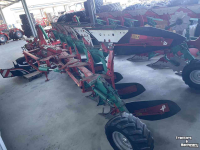 Ploegen Kverneland LO 85 onland en in de voor ploeg vanaf 135 pk onland ploegen !