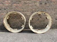 Wielen, Banden, Velgen & Afstandsringen  W8R32
