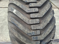 Wielen, Banden, Velgen & Afstandsringen  550/60R22.5