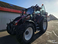 Tractor / Trekker Valtra G125 Active tractor