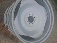 Wielen, Banden, Velgen & Afstandsringen Massey Ferguson 16x34 inch