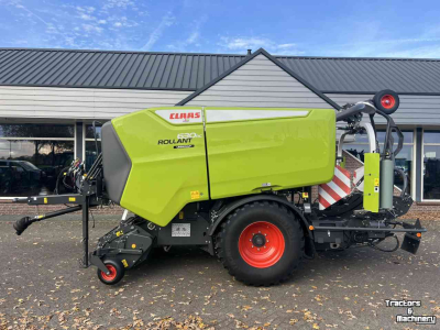 Persen / Balenpers / Pakkenpers Claas Rollant 630 RC Uniwrap