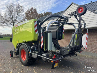 Persen / Balenpers / Pakkenpers Claas Rollant 630 RC Uniwrap