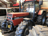 Tractor / Trekker Case-IH 1056