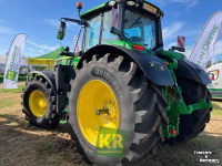 Tractor / Trekker John Deere 6M 220