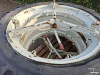 Wielen, Banden, Velgen & Afstandsringen Ford 13.6-38 Vredestein 3 ster 34 inch