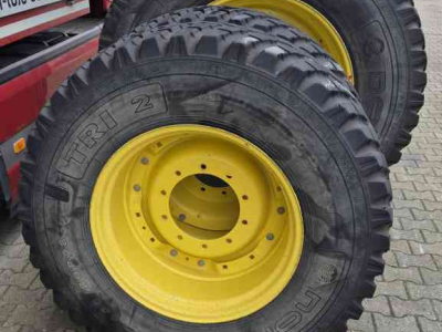 Wielen, Banden, Velgen & Afstandsringen Nokian 540/80R38 en 440/80R28 op John Deere velgen