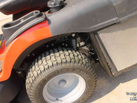 Zitmaaier Simplicity Regent SRD360 DEMO zitmaaier maaimachine maaitrekker gazonmaaier met opvangbak