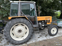 Tractor / Trekker Renault 75-12 LS ( omkeer naast het stuur)