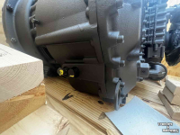 Shovel / Wiellader / Kniklader Case Complete Powershift versnellingsbak ZF voor Case CE 721D, 721E   New Holland W170, W170B, W170TC, W170PL   O&K L25.6