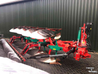Ploegen Kverneland 3300S met variomat