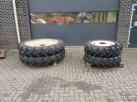 Wielen, Banden, Velgen & Afstandsringen Zetor Cultuurwielen 12.4 R28  12.4 R 46   (320/95 R28 320/95 R46)  ZF Steek