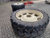 Wielen, Banden, Velgen & Afstandsringen Zetor Cultuurwielen 12.4 R28  12.4 R 46   (320/95 R28 320/95 R46)  ZF Steek