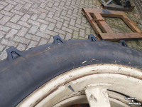 Wielen, Banden, Velgen & Afstandsringen Zetor Cultuurwielen 12.4 R28  12.4 R 46   (320/95 R28 320/95 R46)  ZF Steek