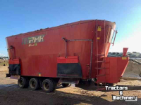Voermengwagen Vertikaal RMH Mixell TRIO 45