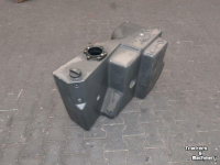 Diverse gebruikte onderdelen Massey Ferguson HYDRAULIEKTANK 7600-SERIE