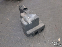 Diverse gebruikte onderdelen Massey Ferguson HYDRAULIEKTANK 7600-SERIE