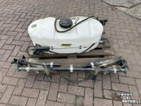 Diverse gebruikte onderdelen  Spuittank met Spuitboom