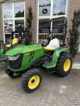 Smalspoor tractor John Deere 3038E