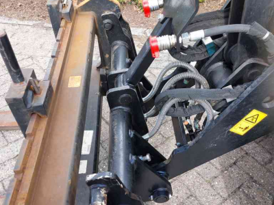 Shovel / Wiellader / Kniklader JCB 403 SP
