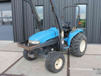 Compact tractor New Holland TC25D (Shibaura ST324H) hydrostaat minitrekker tractor met voorlader frontlader
