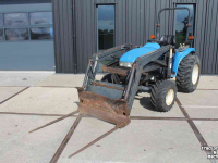 Compact tractor New Holland TC25D (Shibaura ST324H) hydrostaat minitrekker tractor met voorlader frontlader