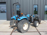 Compact tractor New Holland TC25D (Shibaura ST324H) hydrostaat minitrekker tractor met voorlader frontlader