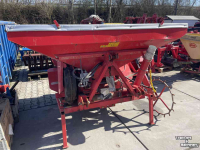 Zaaimachine Kverneland DF1 fronttank met bandenwals