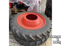 Wielen, Banden, Velgen & Afstandsringen Alliance 270/95R36 95%