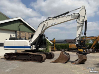 Rupskraan / Graafmachine op rupsen Hitachi ZX250LC-6